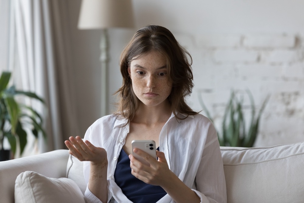 woman upset to see she has no money